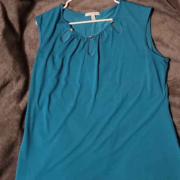 Blouse - Picture 2 of 2